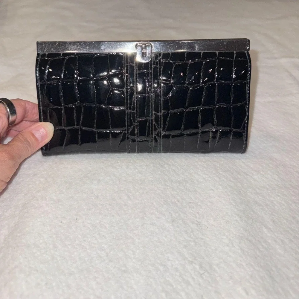 Black Crocodile‑Embossed Faux Leather Clutch Silver Toned Frame EUC